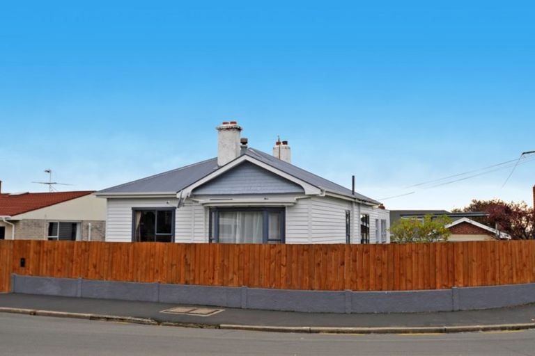 Photo of property in 47 Elgin Road, Mornington, Dunedin, 9011