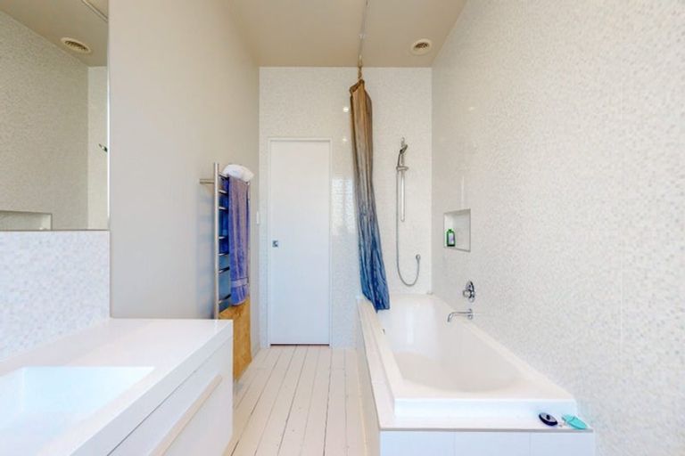 Photo of property in 143 Derwent Street, Island Bay, Wellington, 6023