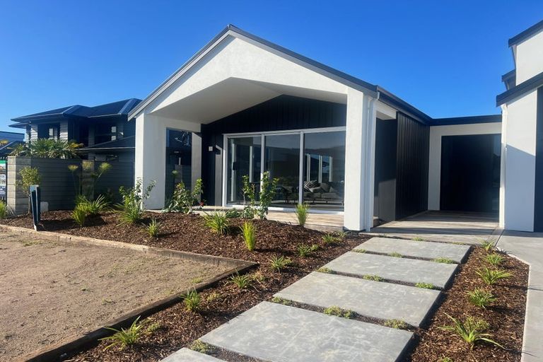 Photo of property in 15 Awatea Drive, Whitianga, 3510