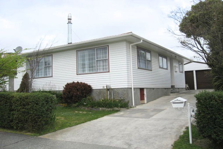 Photo of property in 4 Belgrave Street, Wainuiomata, Lower Hutt, 5014