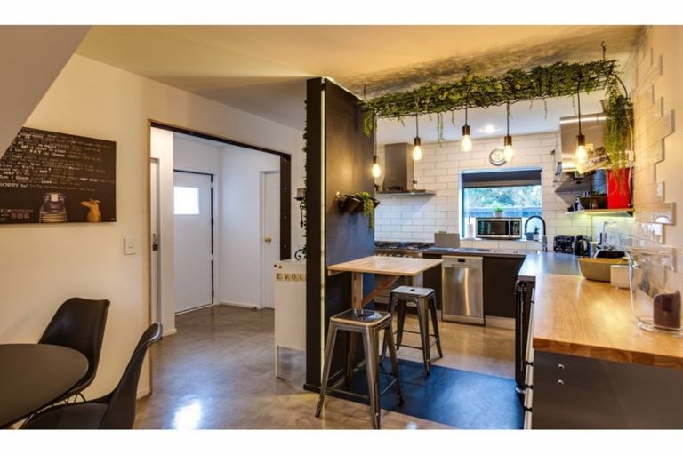 Photo of property in 3/21 Darvel Street, Riccarton, Christchurch, 8011