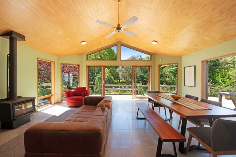 Photo of property in 15 Catley Road, Te Horo, Otaki, 5582