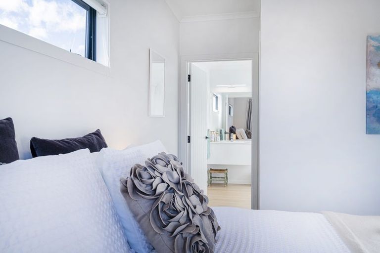 Photo of property in 34 Motukorure Parade, Cooks Beach, Whitianga, 3591