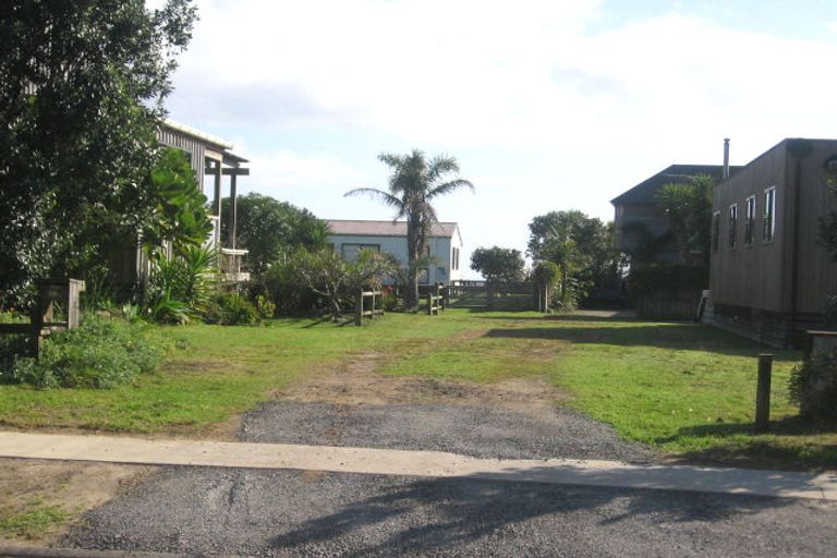 Photo of property in 326 Kenwood Drive, Matarangi, Whitianga, 3592