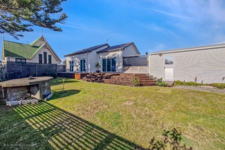 Photo of property in 25 Hall Place, Foxton Beach, Foxton, 4815