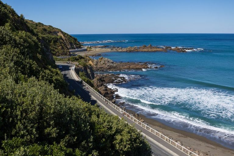 Photo of property in 235 Houghton Bay Road, Houghton Bay, Wellington, 6023