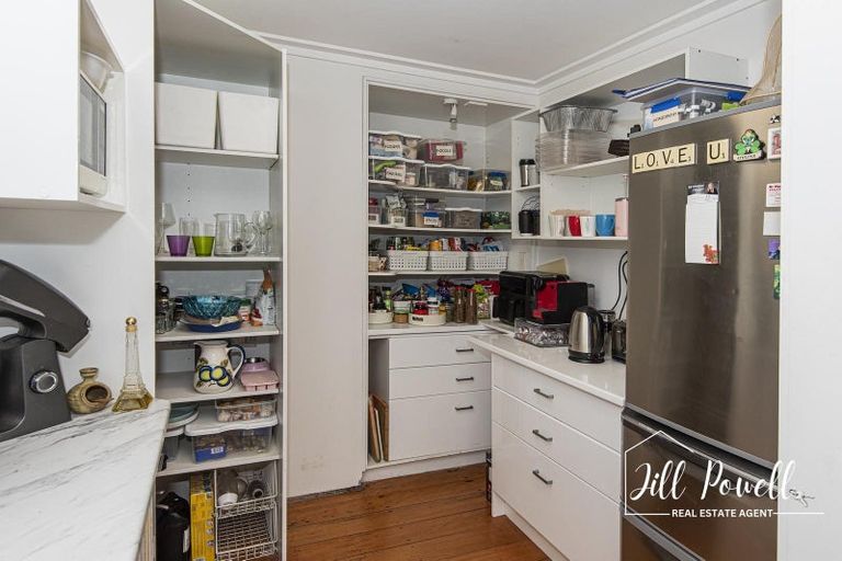 Photo of property in 32 Franklin Road, Paparoa, 0571