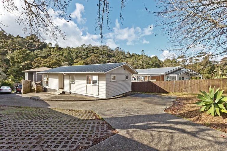 Photo of property in 74 Eskdale Road, Birkdale, Auckland, 0626