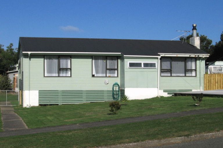 Photo of property in 13 Tuki Street, Titahi Bay, Porirua, 5022