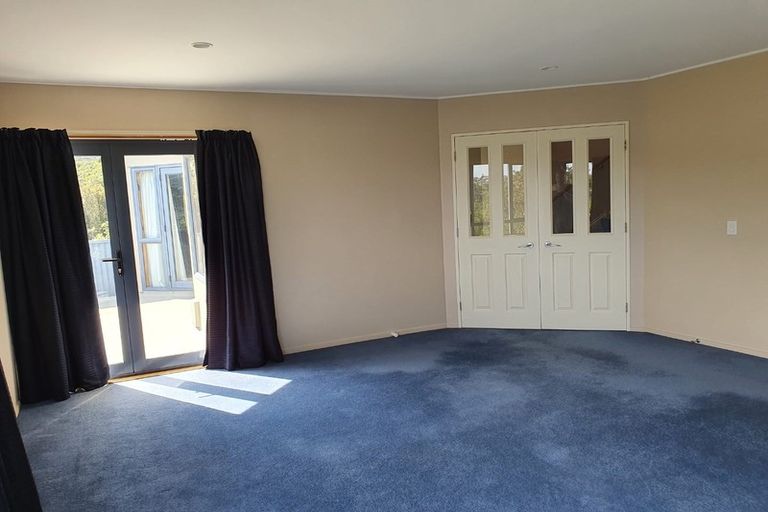 Photo of property in 107 Viewmont Drive, Harbour View, Lower Hutt, 5010