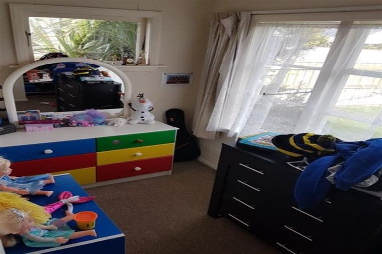 Photo of property in 80 Matene Street, Otaki, 5512