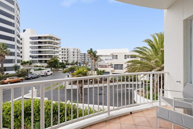 Photo of property in Beaumont Apartments, 10/12 Maunganui Road, Mount Maunganui, 3116