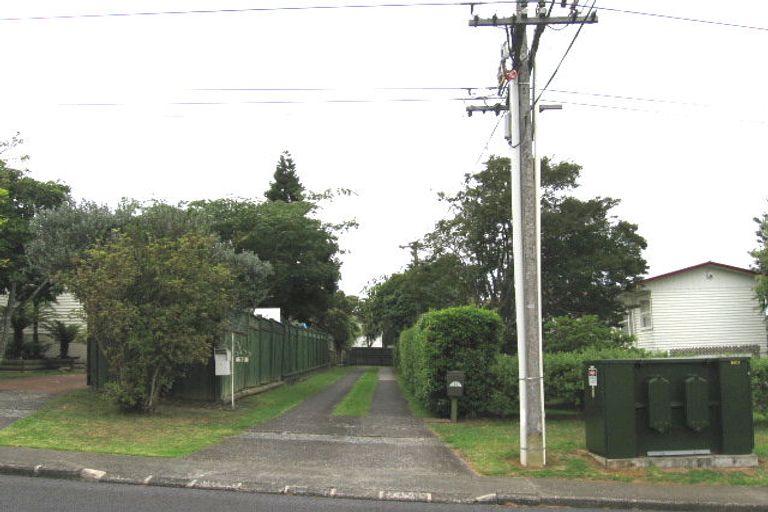 Photo of property in 71 Hillcrest Avenue, Hillcrest, Auckland, 0627
