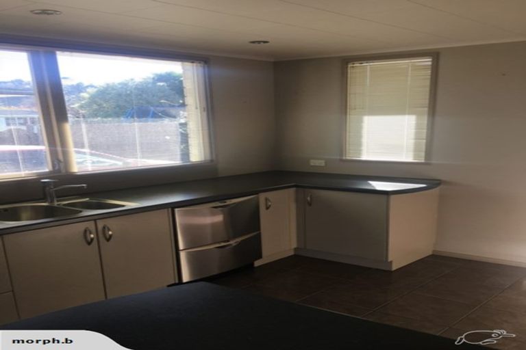 Photo of property in 33 Trigg Crescent, Taradale, Napier, 4112