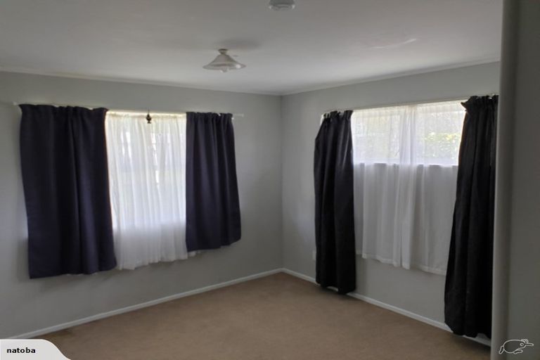 Photo of property in 57 Barrys Road, Glendene, Auckland, 0602