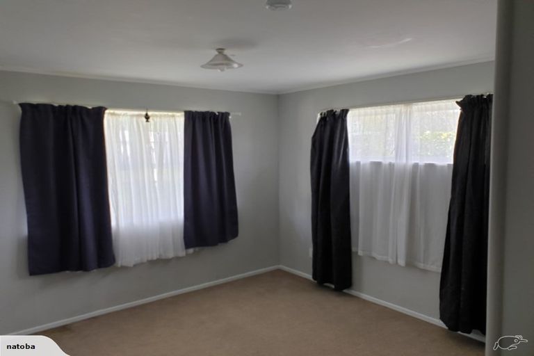 Photo of property in 57 Barrys Road, Glendene, Auckland, 0602