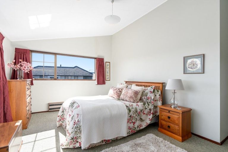 Photo of property in 41 Severn Street, Green Island, Dunedin, 9018