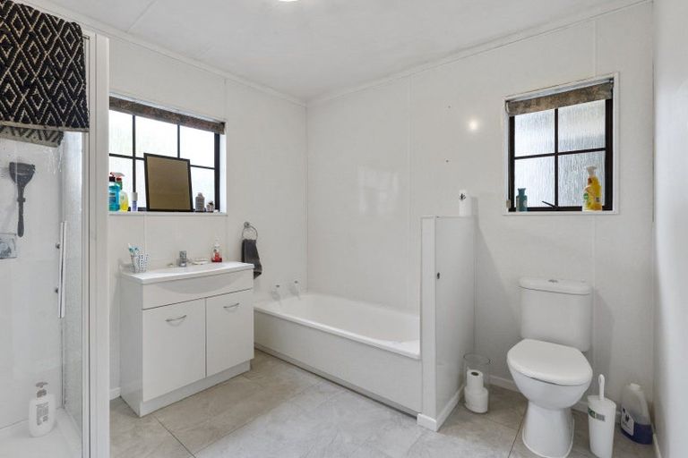 Photo of property in 62 Freemans Road, Otaki, 5512