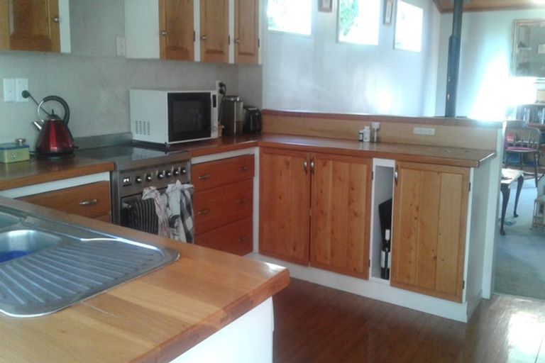 Photo of property in 2 Burlington Road, Hospital Hill, Napier, 4110