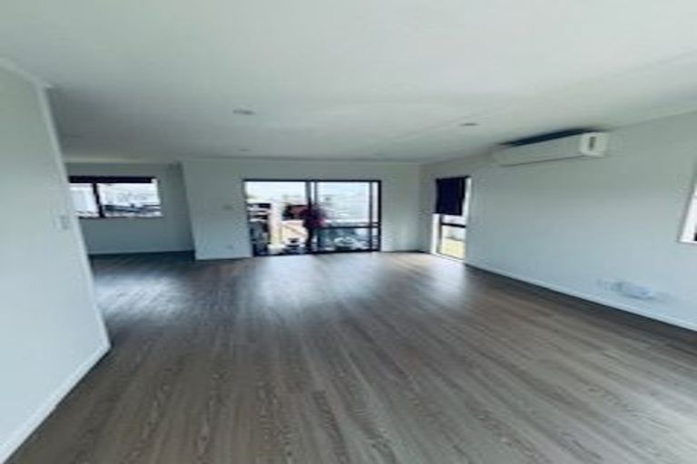 Photo of property in 2/19 Dunstan Place, Otara, Auckland, 2023