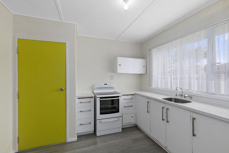 Photo of property in 89a Main Road, Wainuiomata, Lower Hutt, 5014