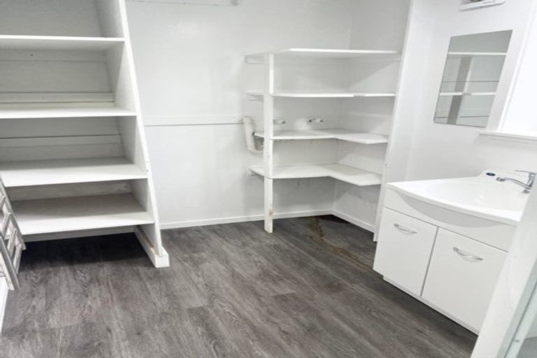 Photo of property in 13 Ngaio Gorge Road, Ngaio, Wellington, 6035