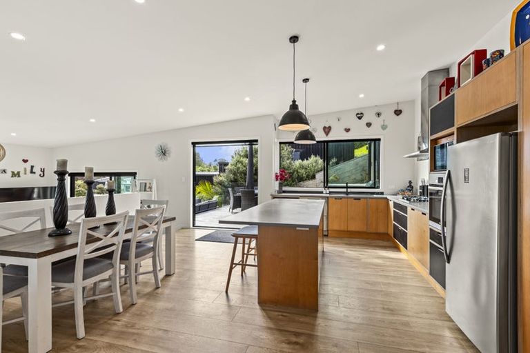 Photo of property in 36 Robertson Street, Raglan, 3225
