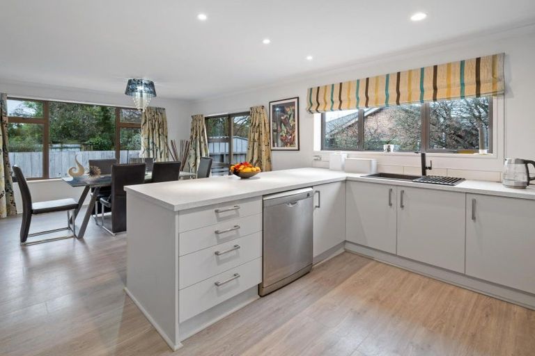 Photo of property in 44 Bottle Lake Drive, Parklands, Christchurch, 8083