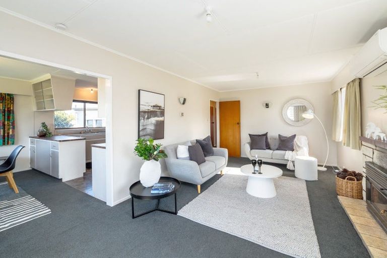 Photo of property in 20 Fisher Place, Carterton, 5713