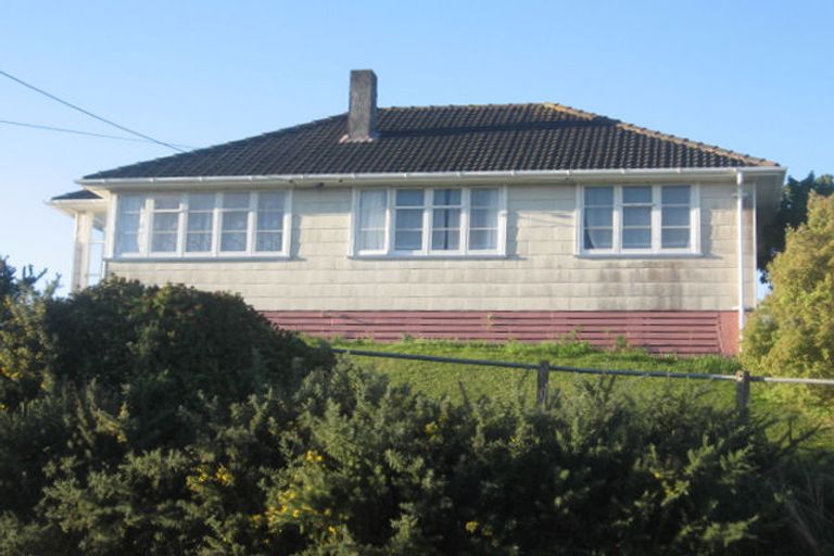 Photo of property in 7 Cornwall Crescent, Cannons Creek, Porirua, 5024