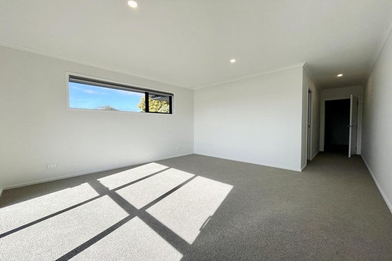 Photo of property in 25a Woodleigh Street, Frankleigh Park, New Plymouth, 4310