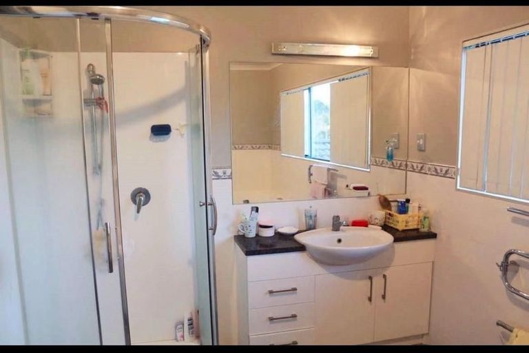 Photo of property in 21 Leafield Crescent, Henderson, Auckland, 0612