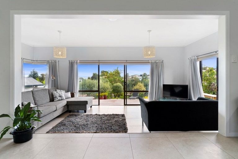 Photo of property in 381 Welcome Bay Road, Welcome Bay, Tauranga, 3112