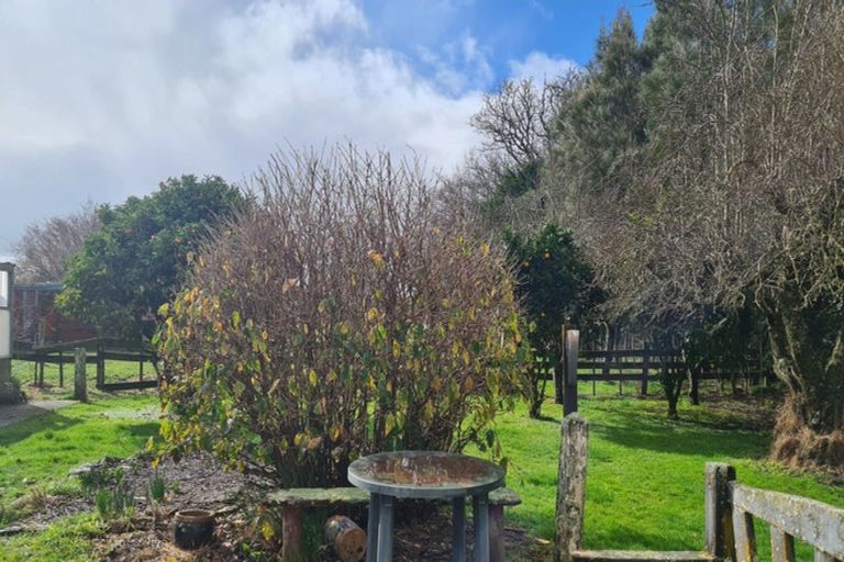 Photo of property in 27 Wood Street, Greytown, 5712