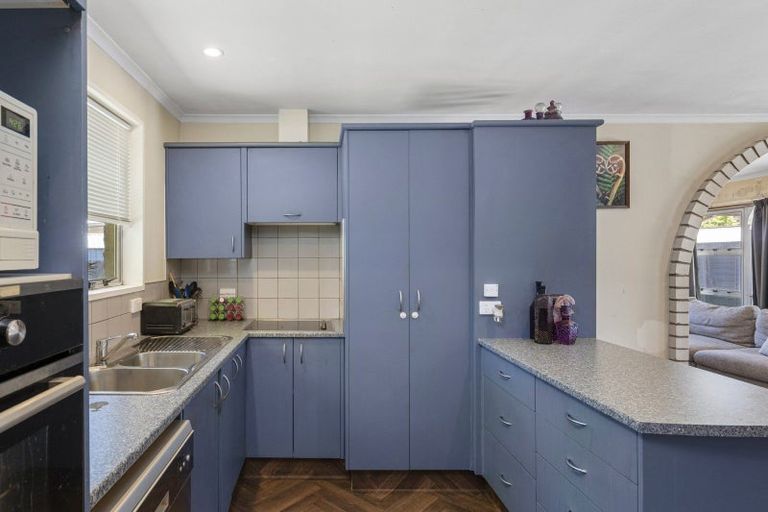 Photo of property in 11 Kuaka Crescent, Bromley, Christchurch, 8062