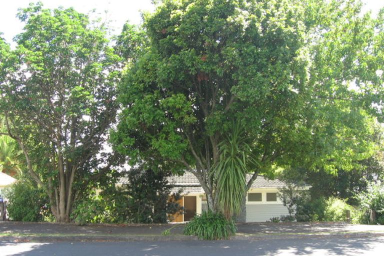 Photo of property in 10 Robley Crescent, Glendowie, Auckland, 1071