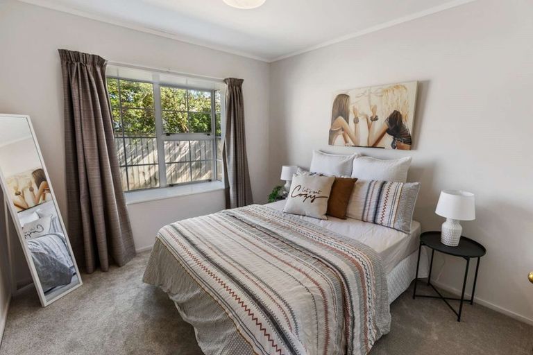 Photo of property in 155 Summerhill Drive, Fitzherbert, Palmerston North, 4410