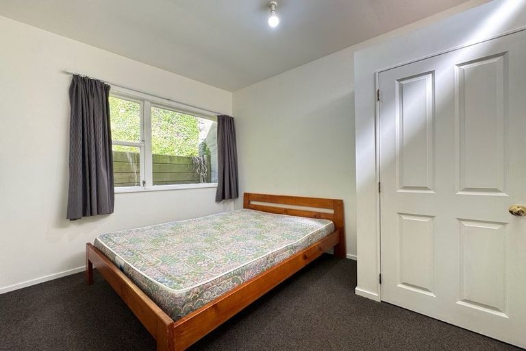 Photo of property in 156a Oriental Parade, Oriental Bay, Wellington, 6011