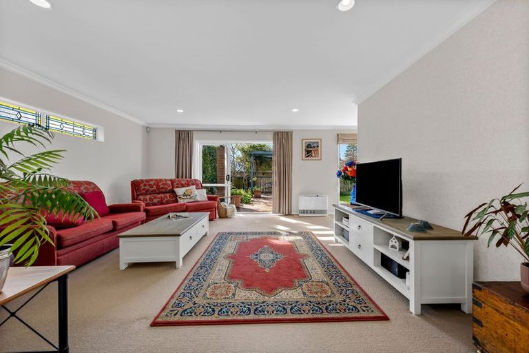 Photo of property in 8 Derby Downs Place, Ellerslie, Auckland, 1051