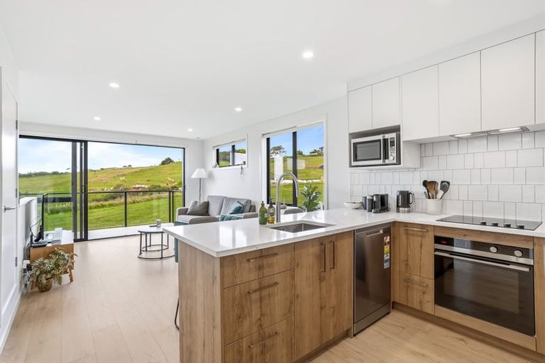 Photo of property in 19/23 Makomako Drive, Orewa, 0931