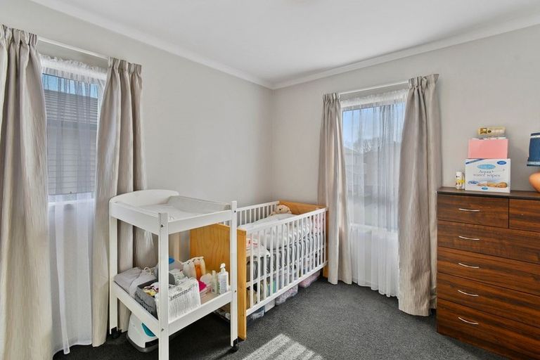 Photo of property in 76 Kaimoana Street, Weymouth, Auckland, 2103