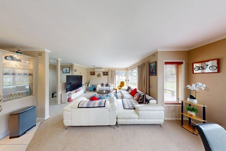 Photo of property in 44 Phillips Street, Sanson, 4817