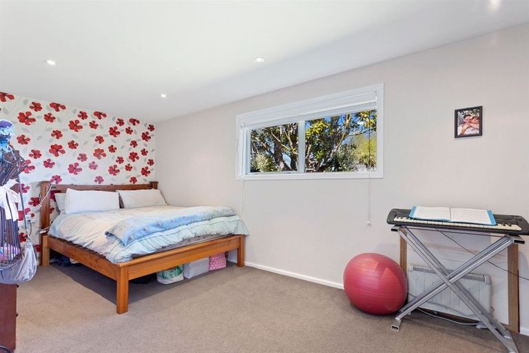 Photo of property in 2 Guinness Crescent, Ilam, Christchurch, 8041