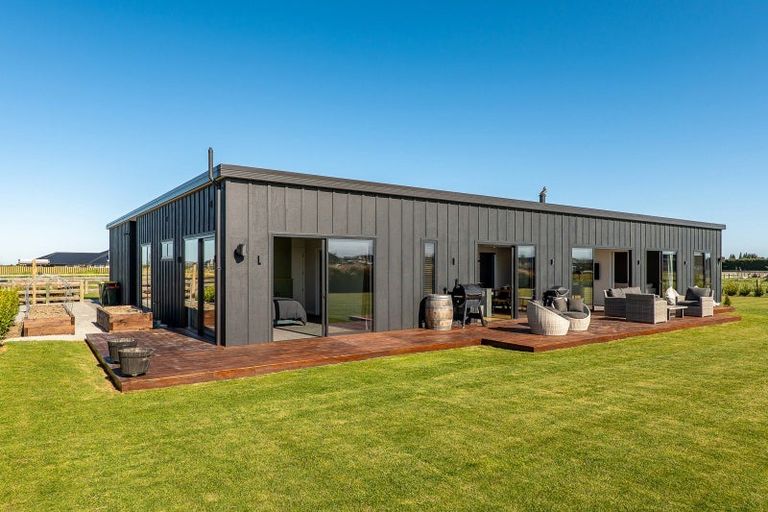 Photo of property in 64 Summers Road, Darfield, 7571