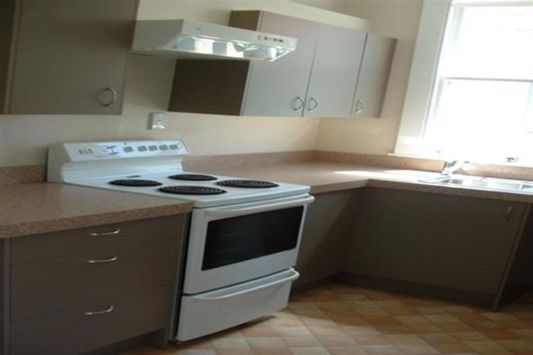 Photo of property in 80 Niblett Street, Whanganui, 4500