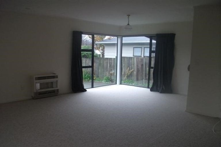 Photo of property in 35 Delaware Grove, Totara Park, Upper Hutt, 5018