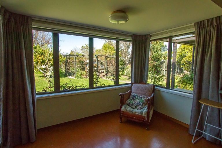 Photo of property in 21 Upham Crescent, Taradale, Napier, 4112