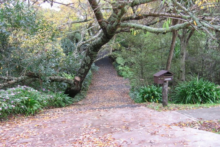 Photo of property in 70 Rame Road, Greenhithe, Auckland, 0632