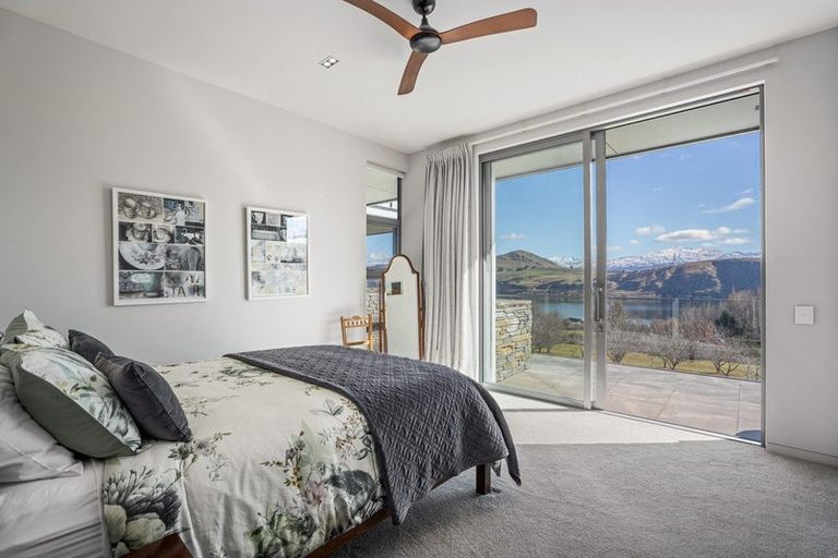 Photo of property in 16 Hayes View Lane, Lake Hayes, Queenstown, 9371