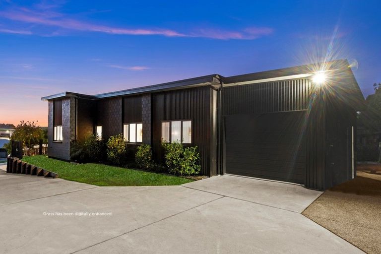 Photo of property in 10 Ellesmere Close, Pyes Pa, Tauranga, 3112
